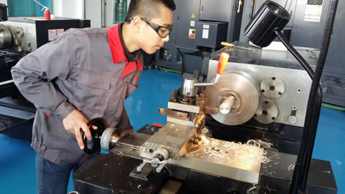 中專機電技術應用專業課程設置