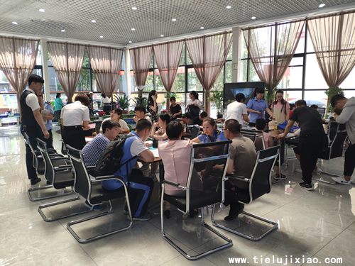 上石家莊鐵路中專畢業能當兵嗎