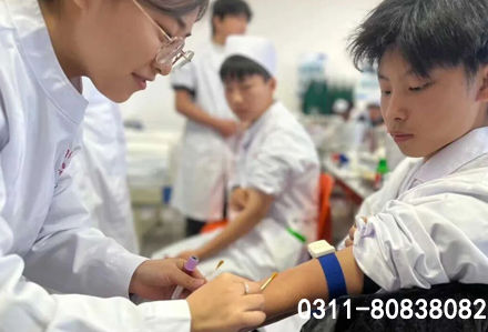 河北同仁醫學中等專業學校地址在哪？